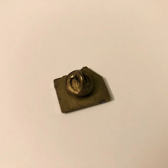 Vintage Prince  Rupert British Columbia Alberta Pacific Region Pins Enamel - Picture 9 of 16